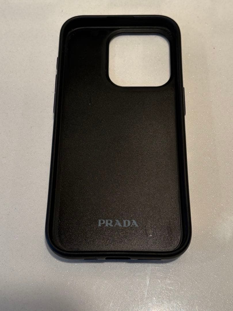 正規品　PRADA iphone15pro ケース