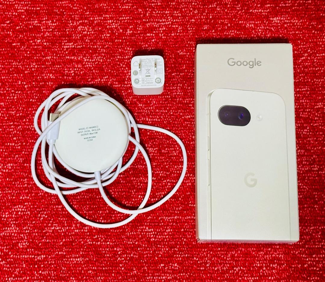 【新品未使用】Google Pixel9a Porcelain（白）付属品付き