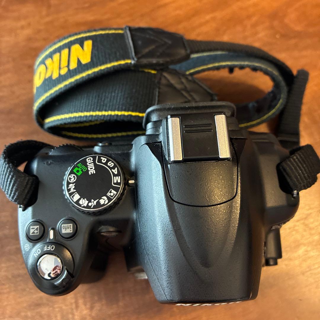Nikonニコン　D3000 一眼レフカメラ