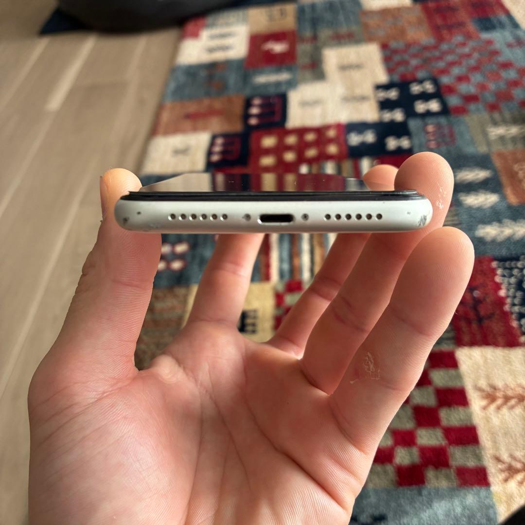 ◾️iPhone11 64GB ホワイト　状態悪め