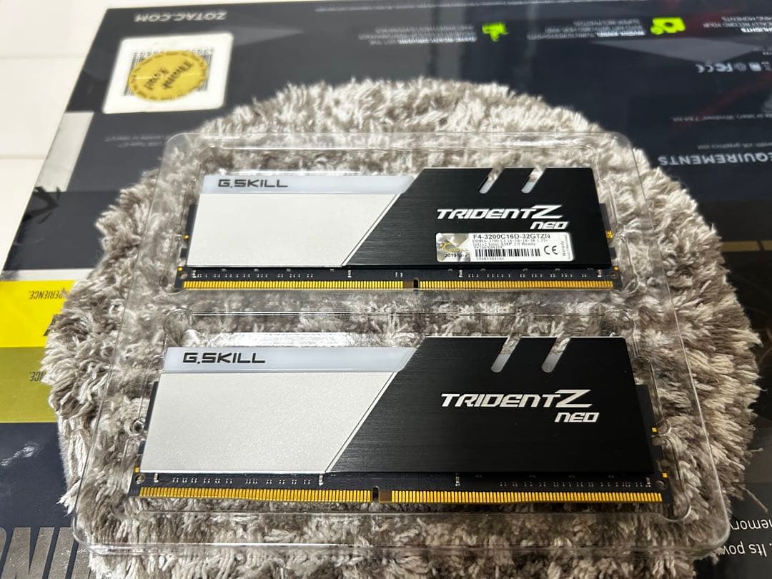 G.SKILL TRIDENT Z NEO 32GBDDR4 3200MHz中古