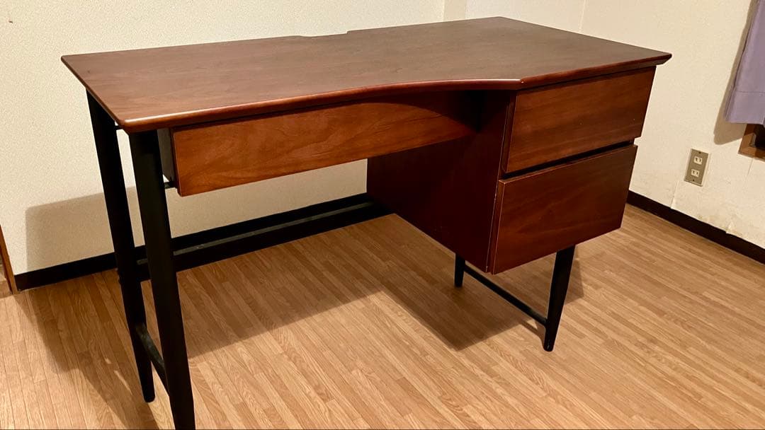 L*m様 カリモク風デスク 机 ニトリ