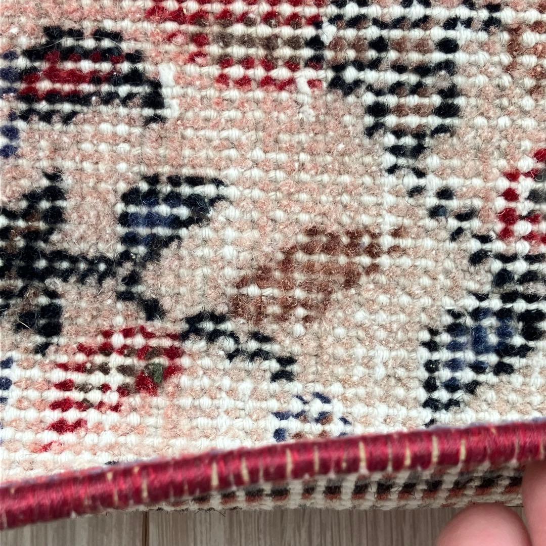 レッド64×222フローラル　ミルキー　ランナー　ロング　トルコヴィンテージラグ