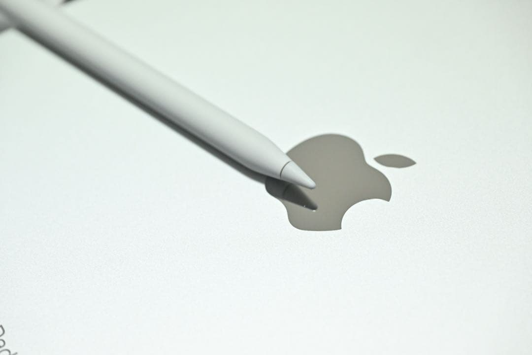 ほぼ未使用iPad（10世代）10.9インチApple Pencil付き 64G