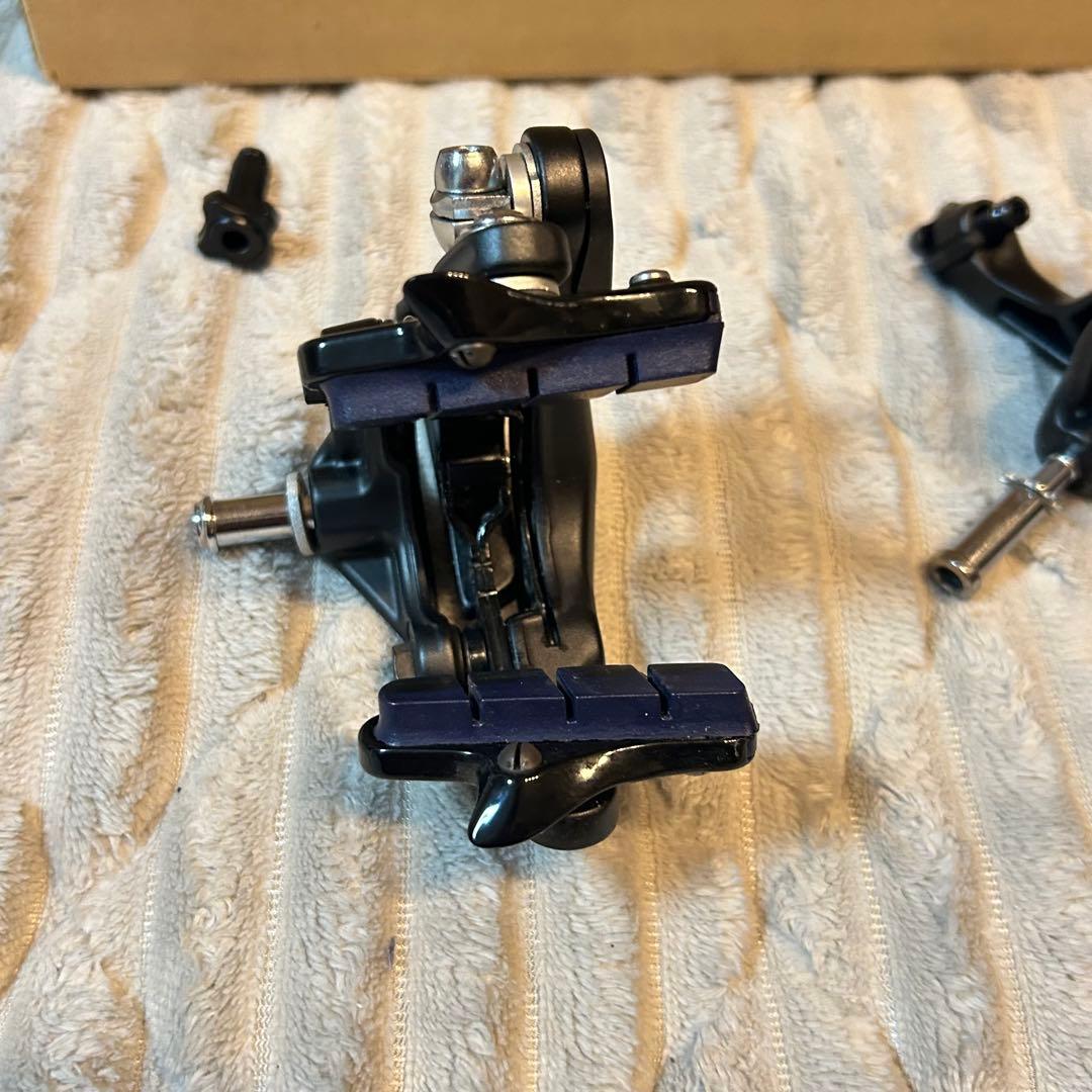 ②Shimano BR-R8100 ブレーキ前後セット 黒