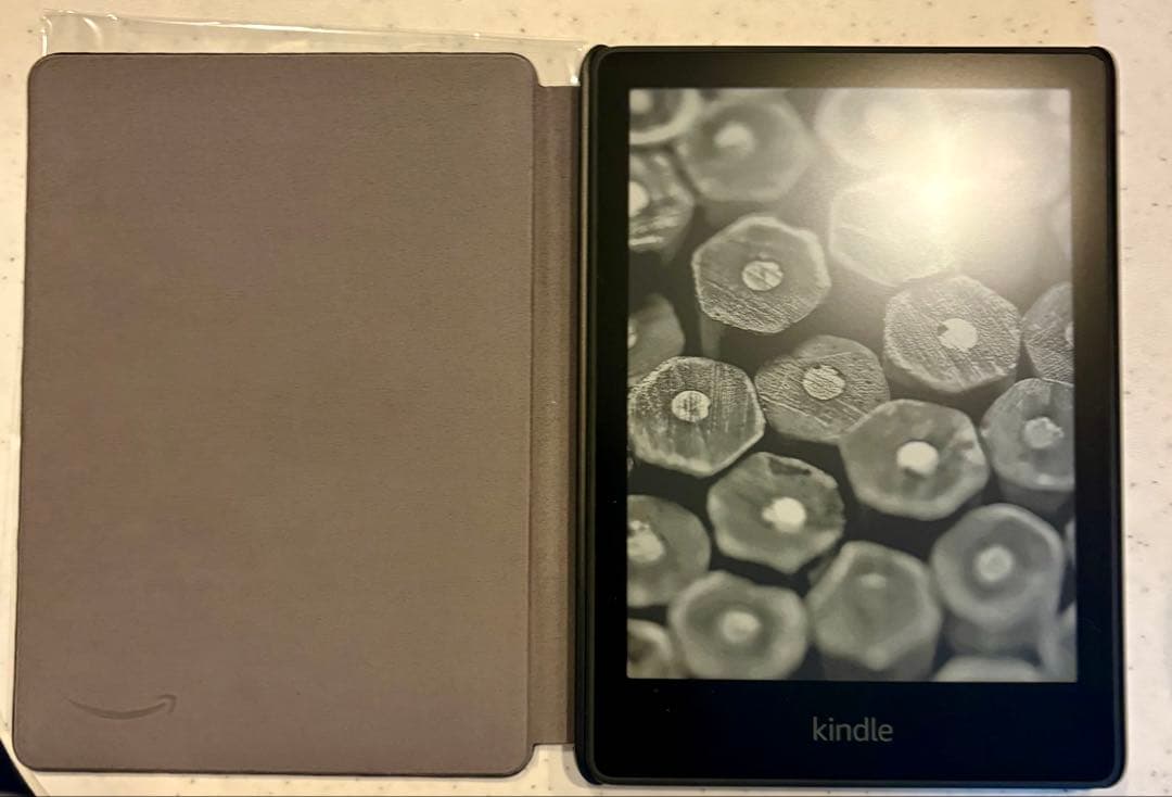 Kindle Paperwhite (16GB) ブラック（画面フィルム付き）