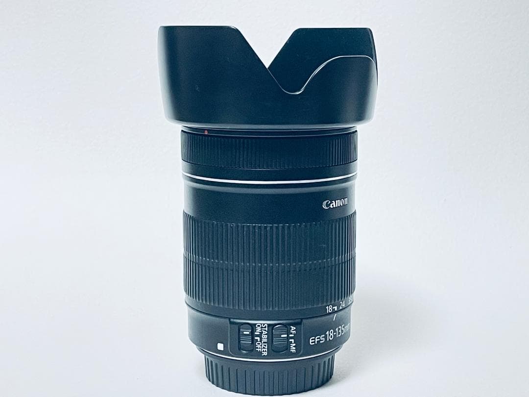 ✨極上✨Canon キヤノン EF-S 18-135mm f3.5-5.6 IS