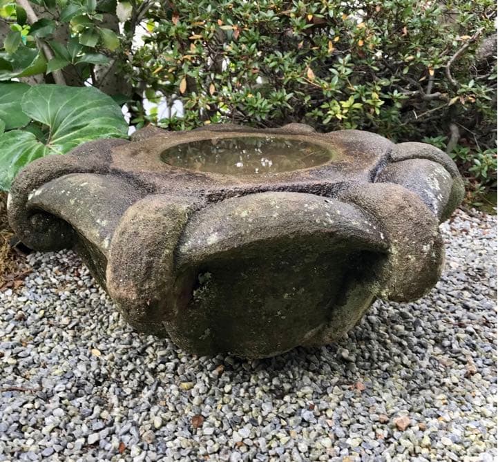 見立て水鉢・笠型