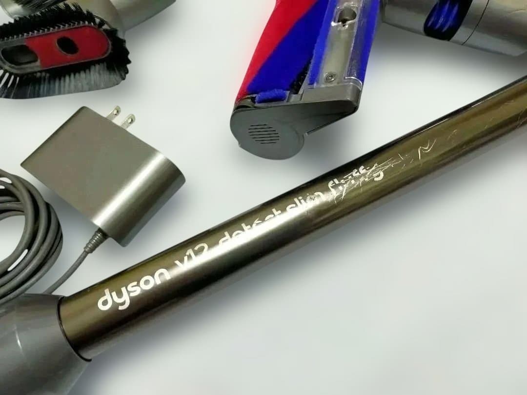 ダイソン Digital slim SV18 洗浄清掃済