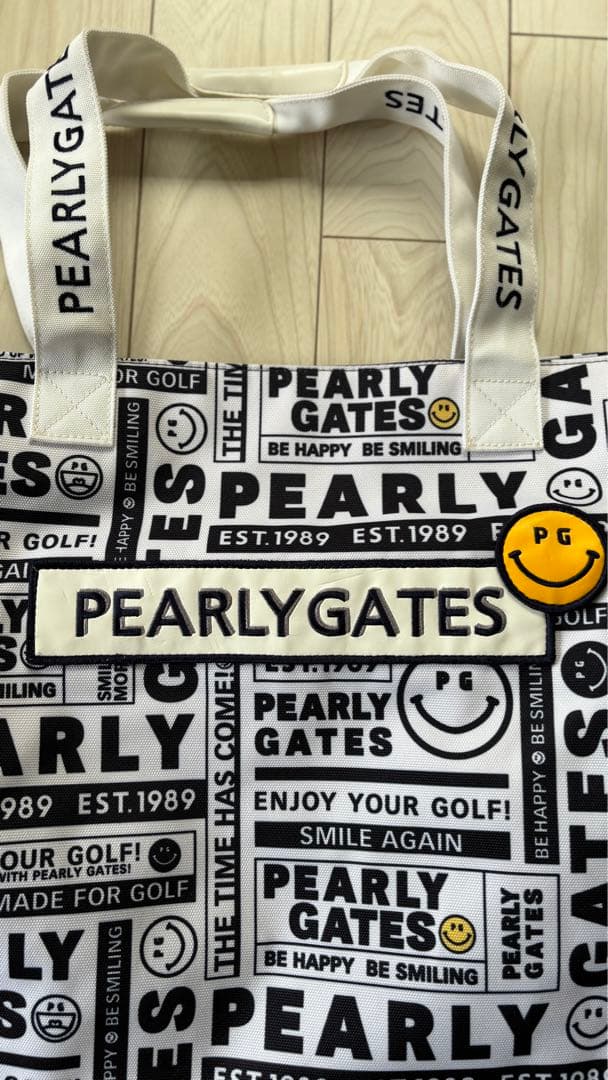 パーリーゲイツ　ロッカーバック　ニュースペーパー柄