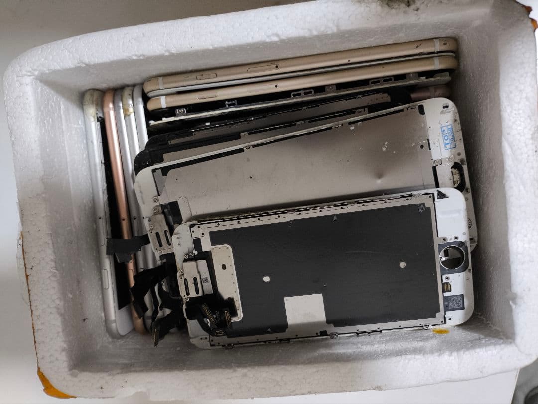 部品取り用 iPhone まとめ売り