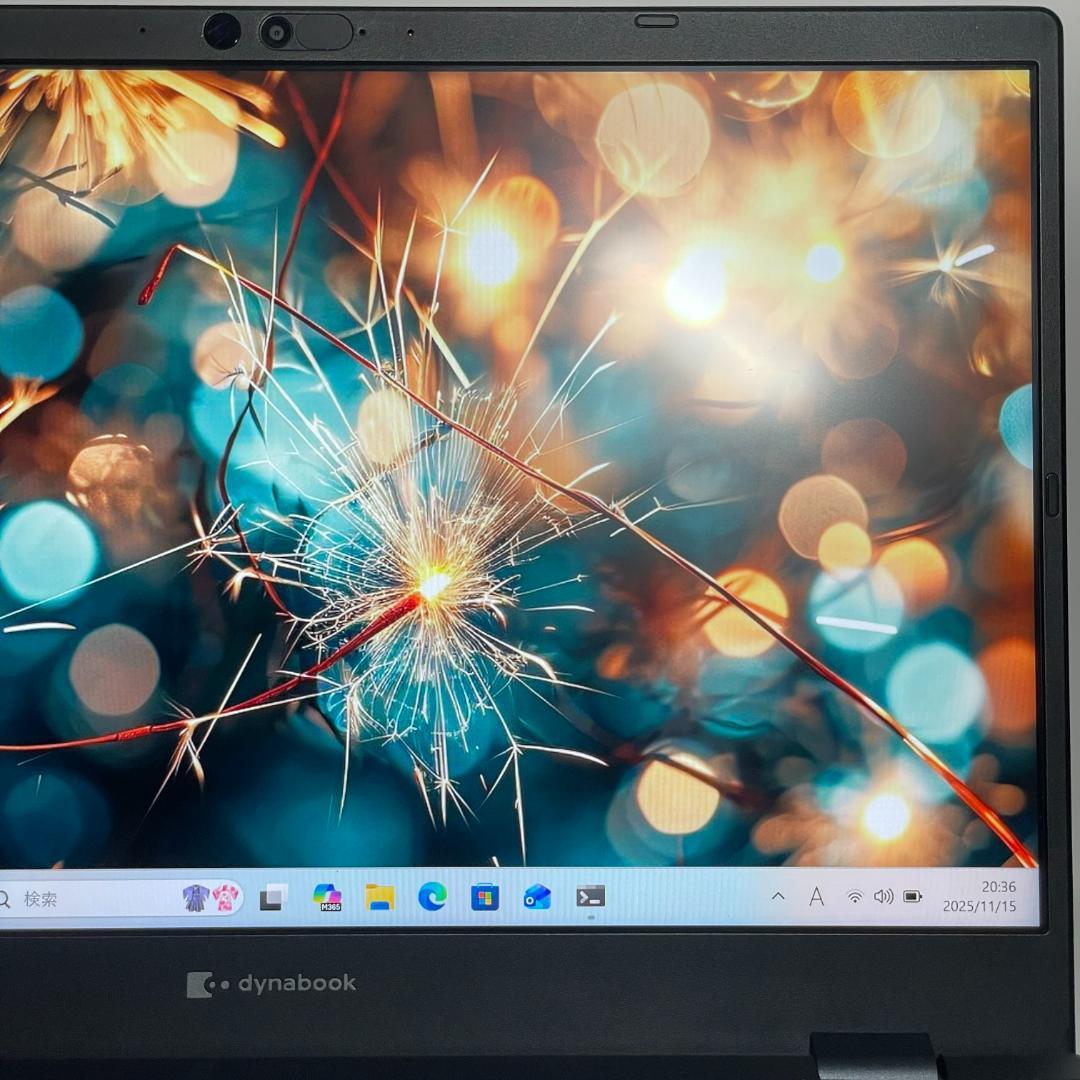 美品 第12世代 dynabook G83 KW 2023年製 i5 16GB