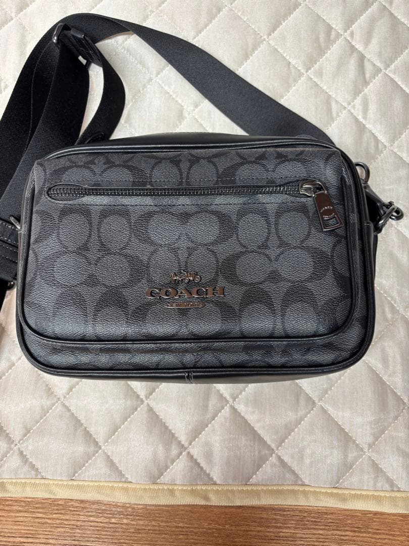 COACH ブラック ショルダーバッグ 値下げしました！