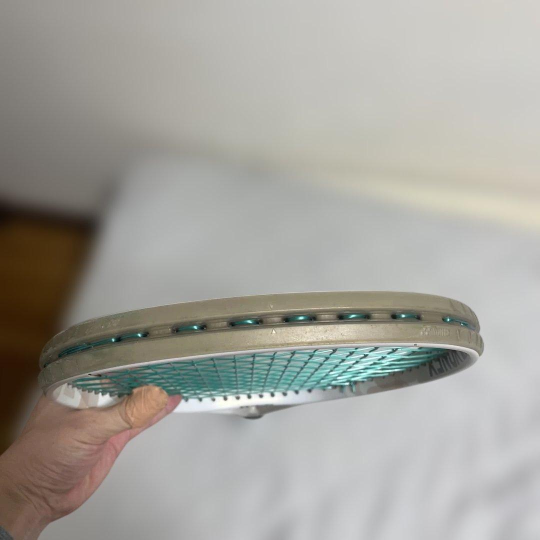 ヨネックス　VCORE100