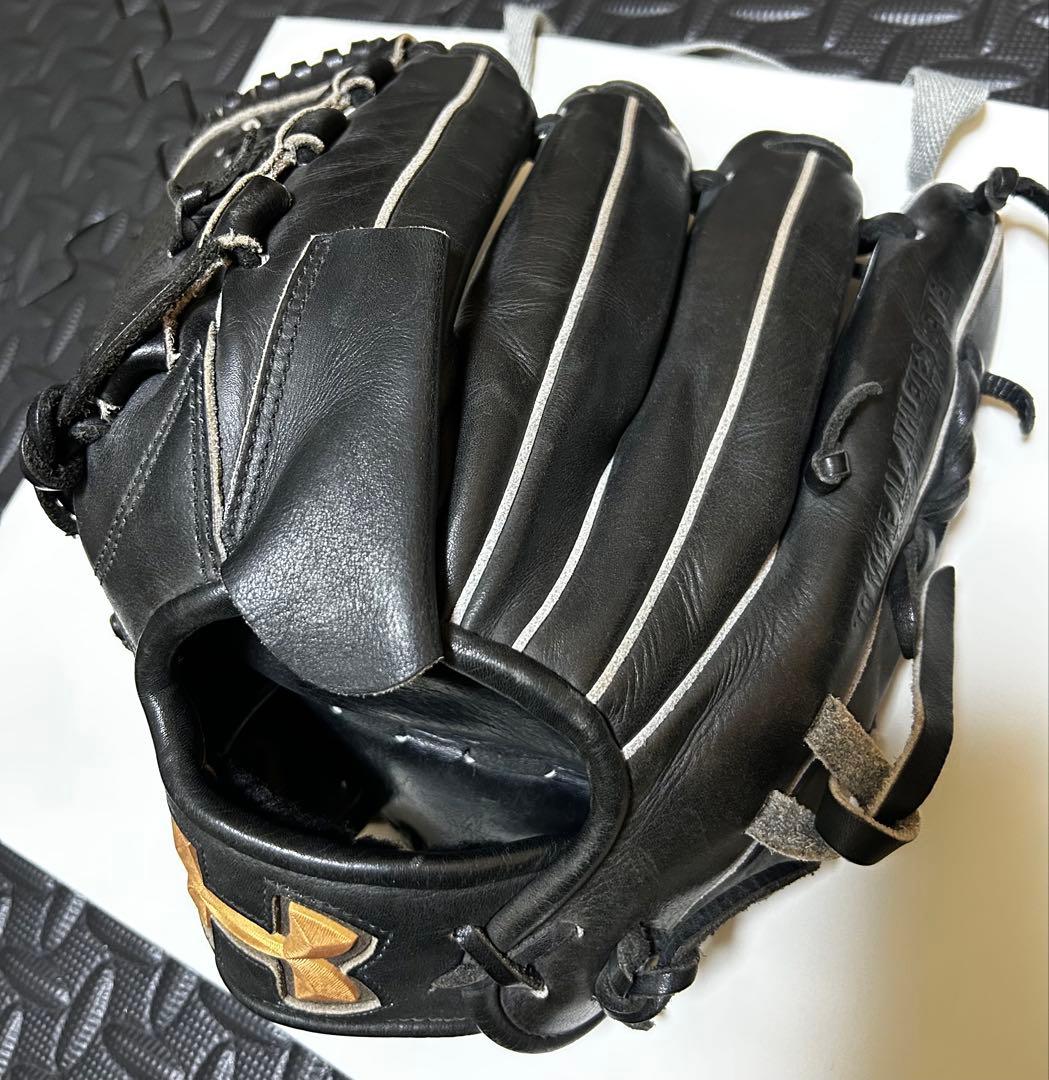 Under Armour 硬式グローブ 黒