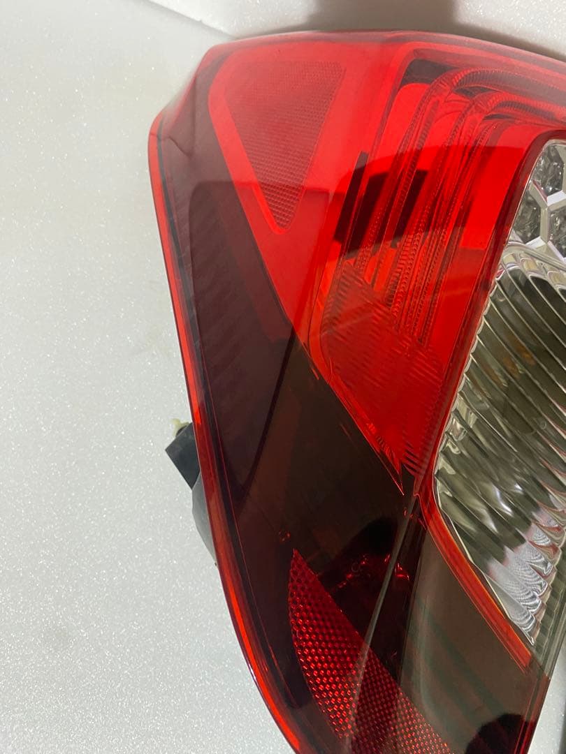 ホンダ フィット GK3 GK4 GK5 GK6 純正テールランプ 4点セット