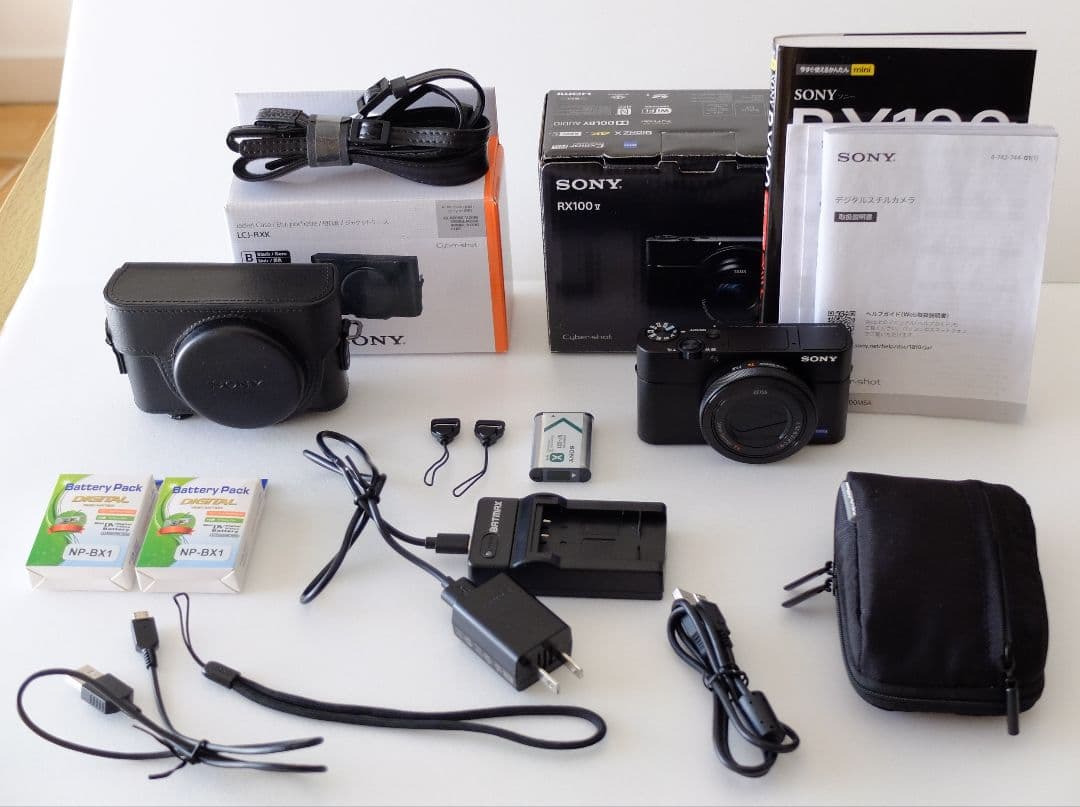 デジタルカメラ SONY Cyber-shot DSC-RX100M5A