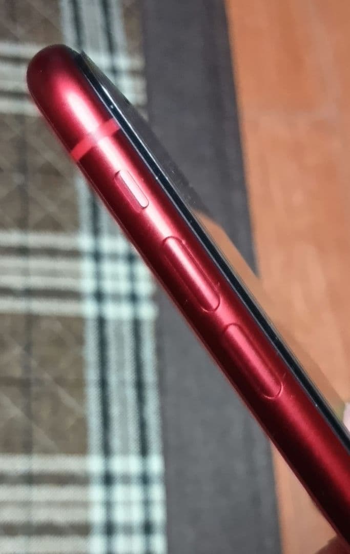 【本体のみ】iPhone 11 64GB Red（au→SIMフリー）