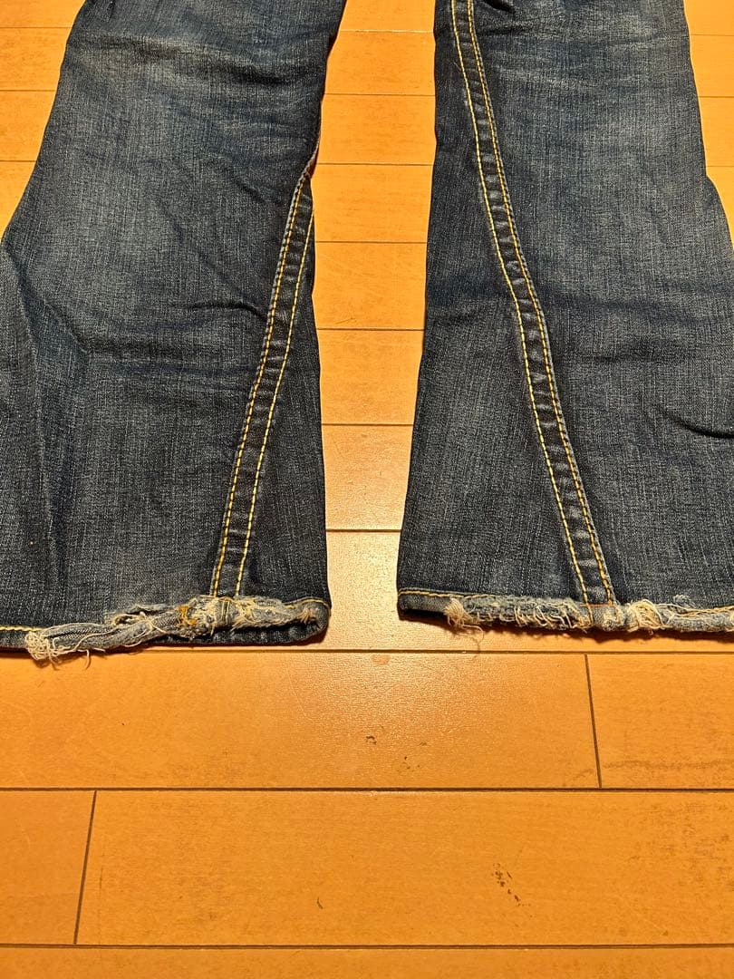 ブーツカットジーンズ　メンズ