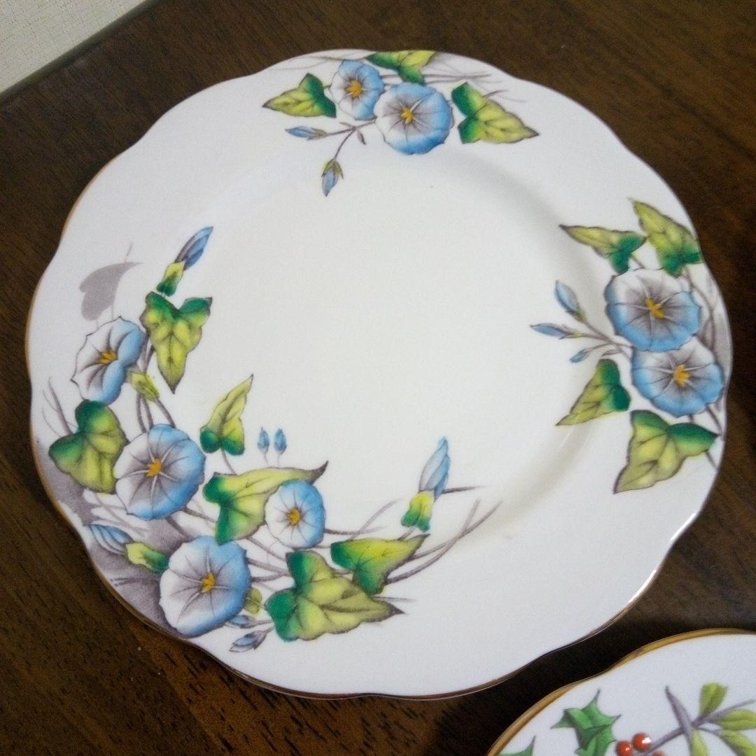 ロイヤルアルバートフラワーマンス　モーニンググローリーひいらぎ待雪草の3枚セット