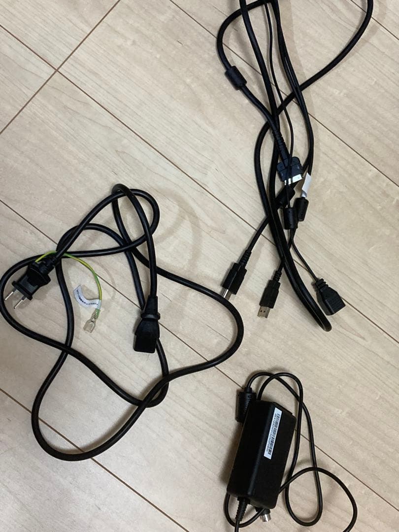 美品 Wacom Cintiq 16 液晶ペンタブレット 変換アダプタ付き