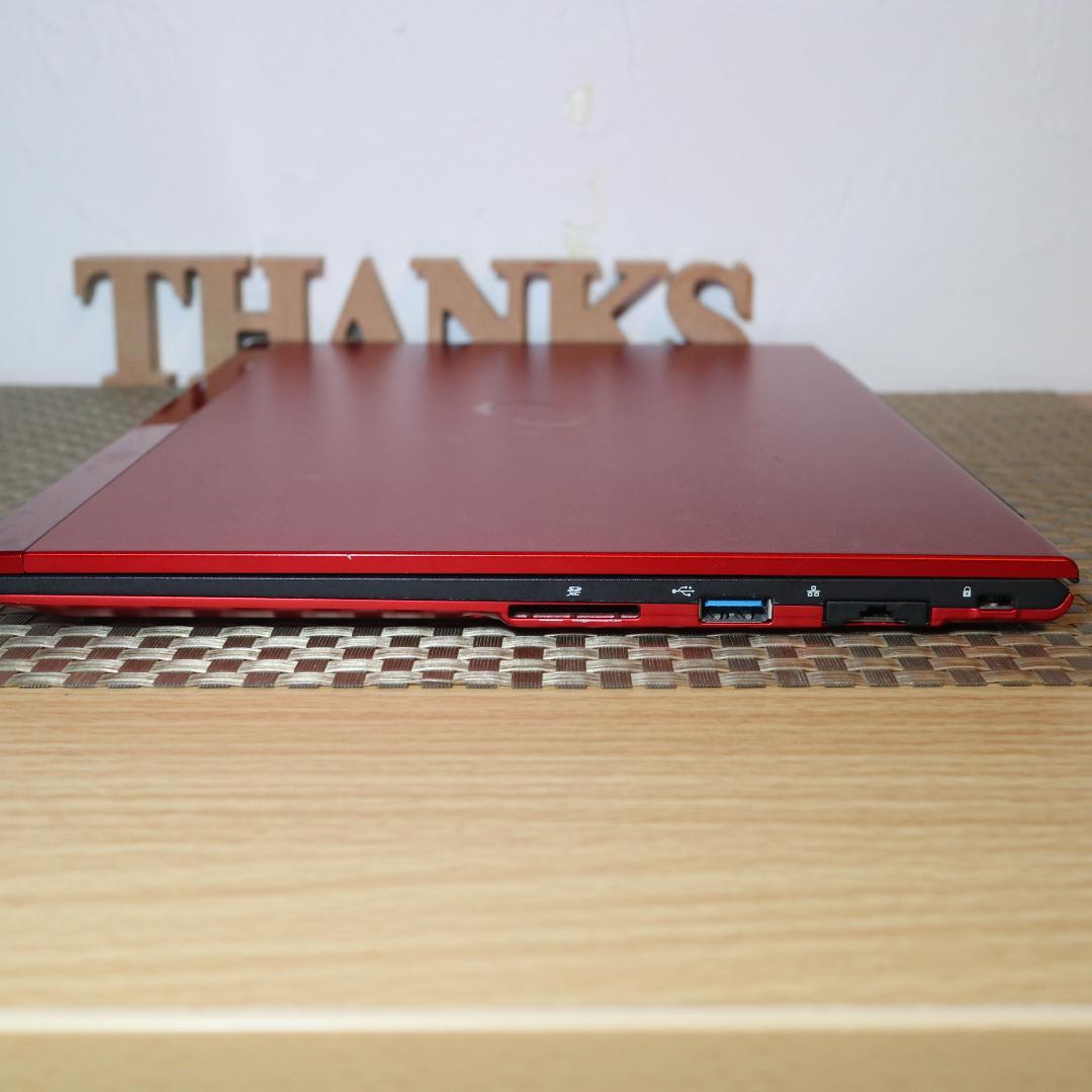 小型Win11公式対応8世代i7/SSD512G/メ12G/無線/カメラ/FHD