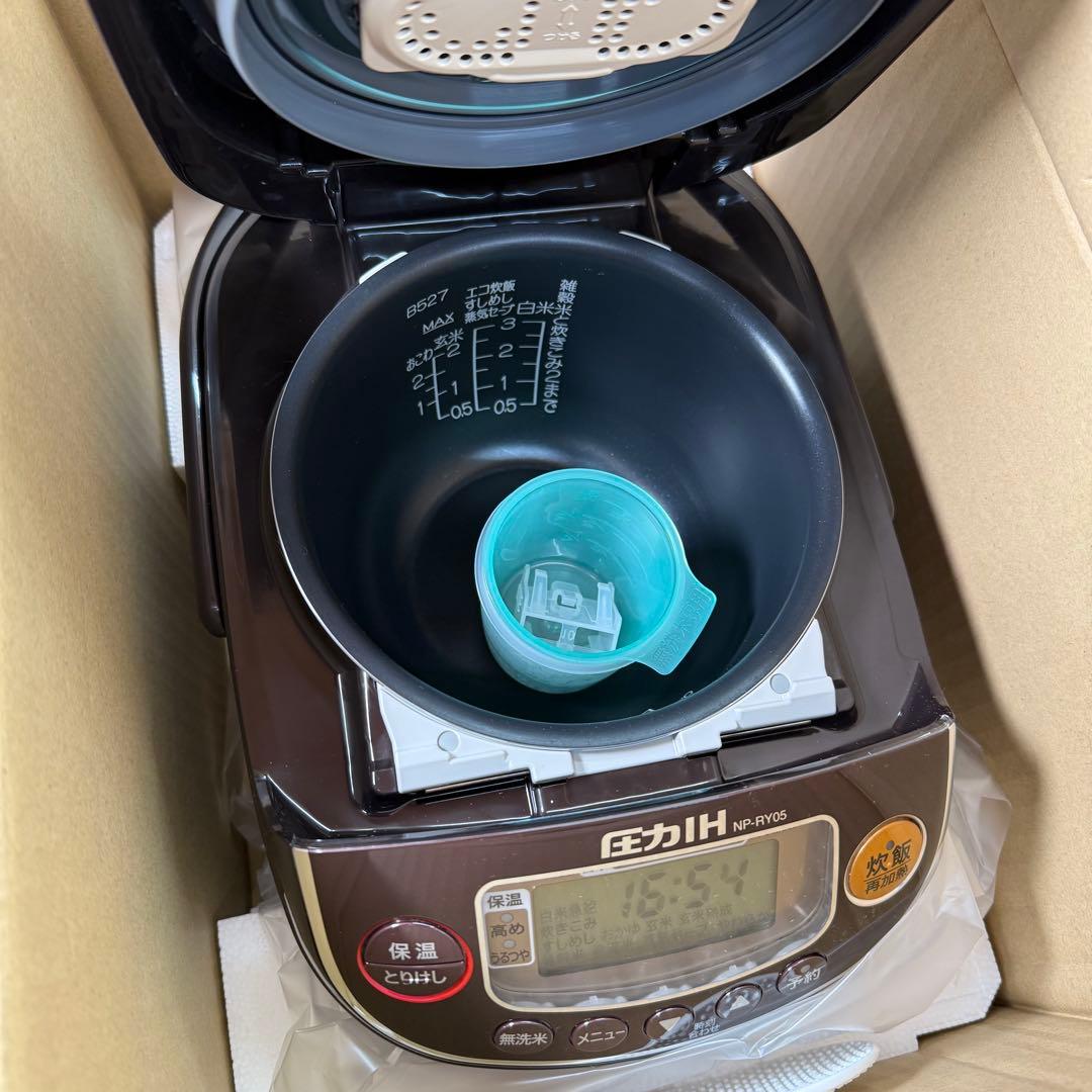 新品未使用　象印 NP-RY05-TD 圧力IH炊飯　炊飯器