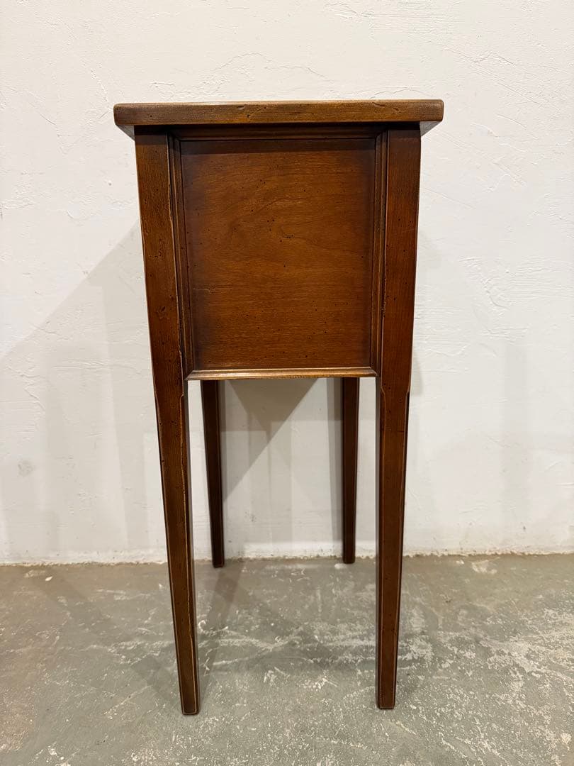 フランス　木製サイドテーブル　ベッドサイドテーブル