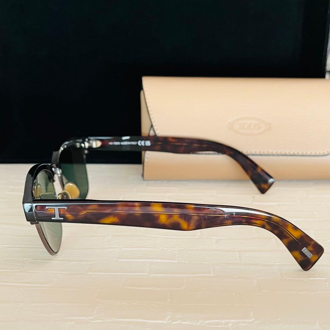 ちゃみ 　美品 TOD'S べっ甲調 サングラス 眼鏡 めがね