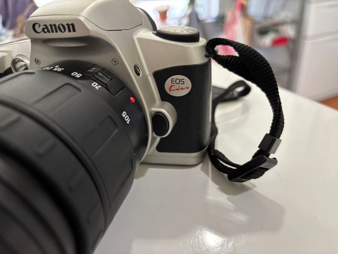 Canon EOS Kiss Tamronレンズ付き
