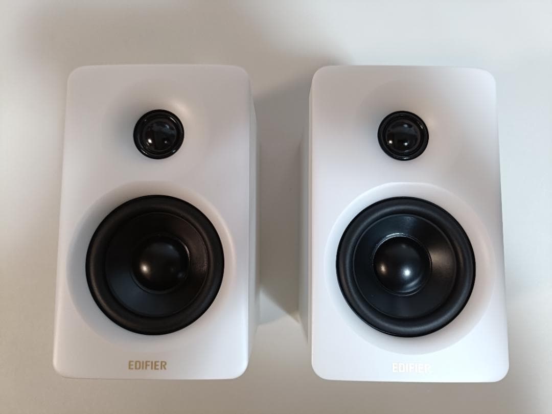 デスクトップスピーカー Edifier M60 ホワイト