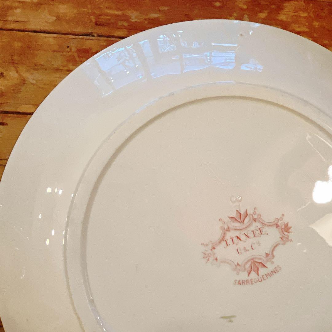 B サルグミンヌU&Cie 美しい花柄のプレート