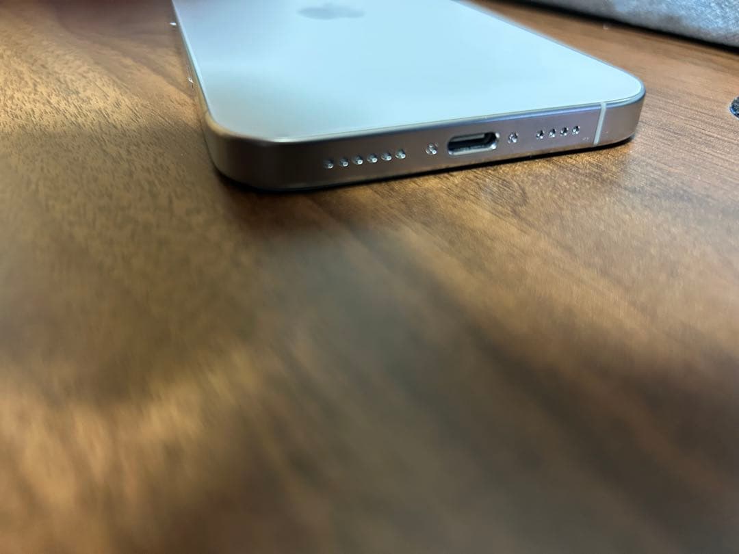 【ジャンク品】iPhone16ProMax 256GB ホワイトチタニウム