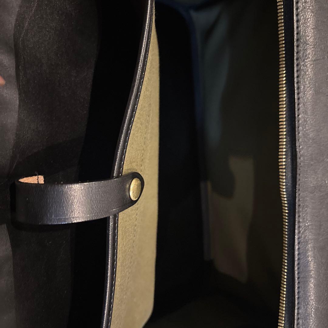 ブラックレザービジネスバッグ　鞄　いたがき