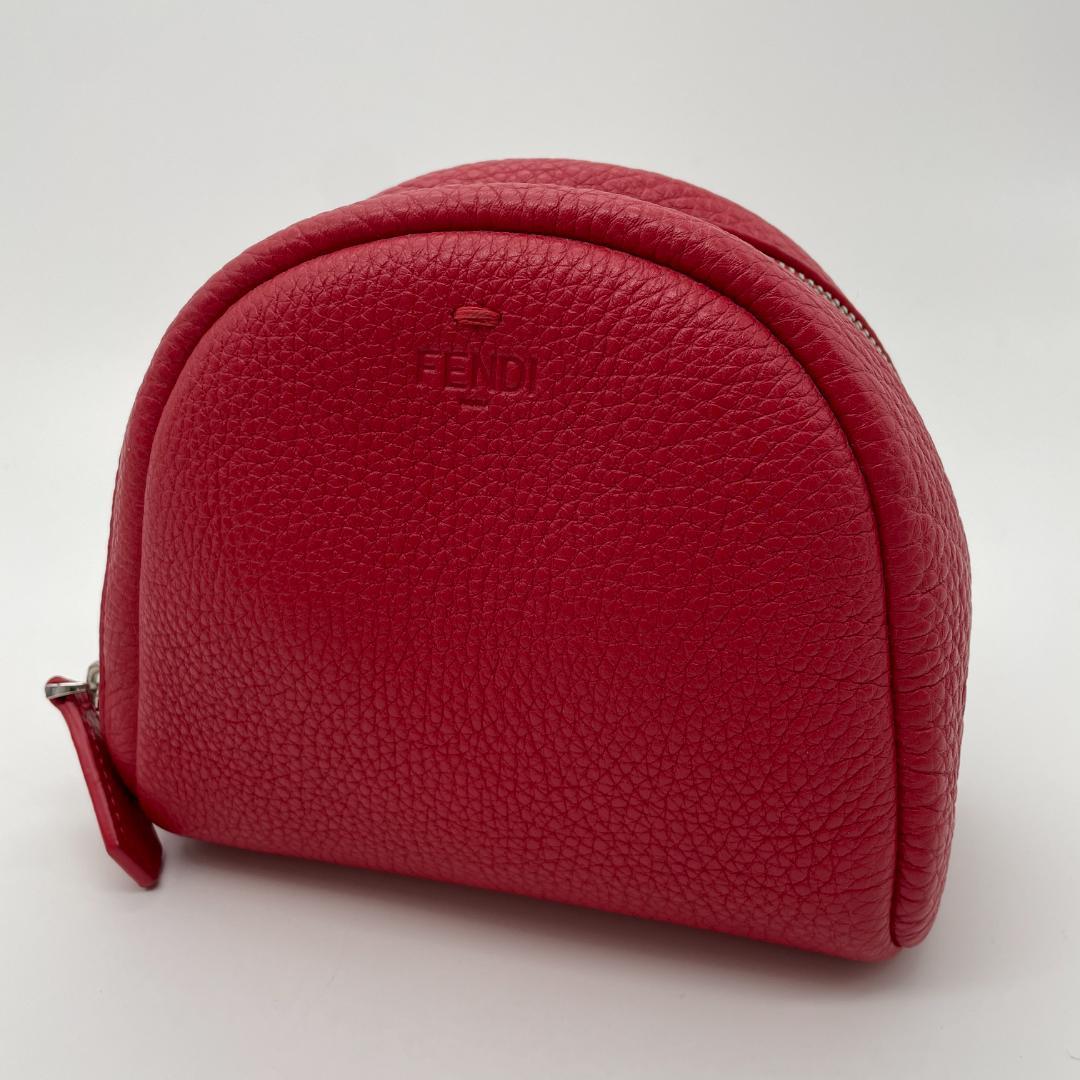 フェンディ ビーツバイ ドクタードレ コラボ ヘッドフォン　セレリアレザー　赤