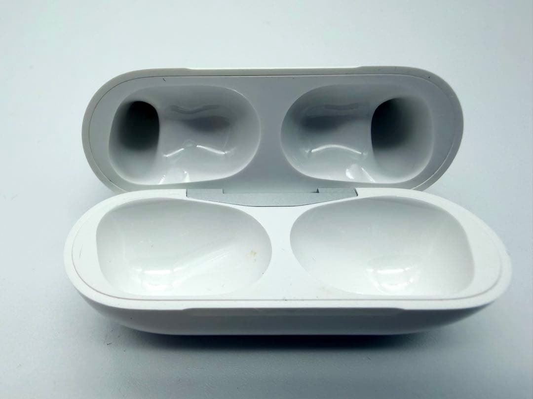 Apple AirPods(第2世代)充電ケース付きフルセット