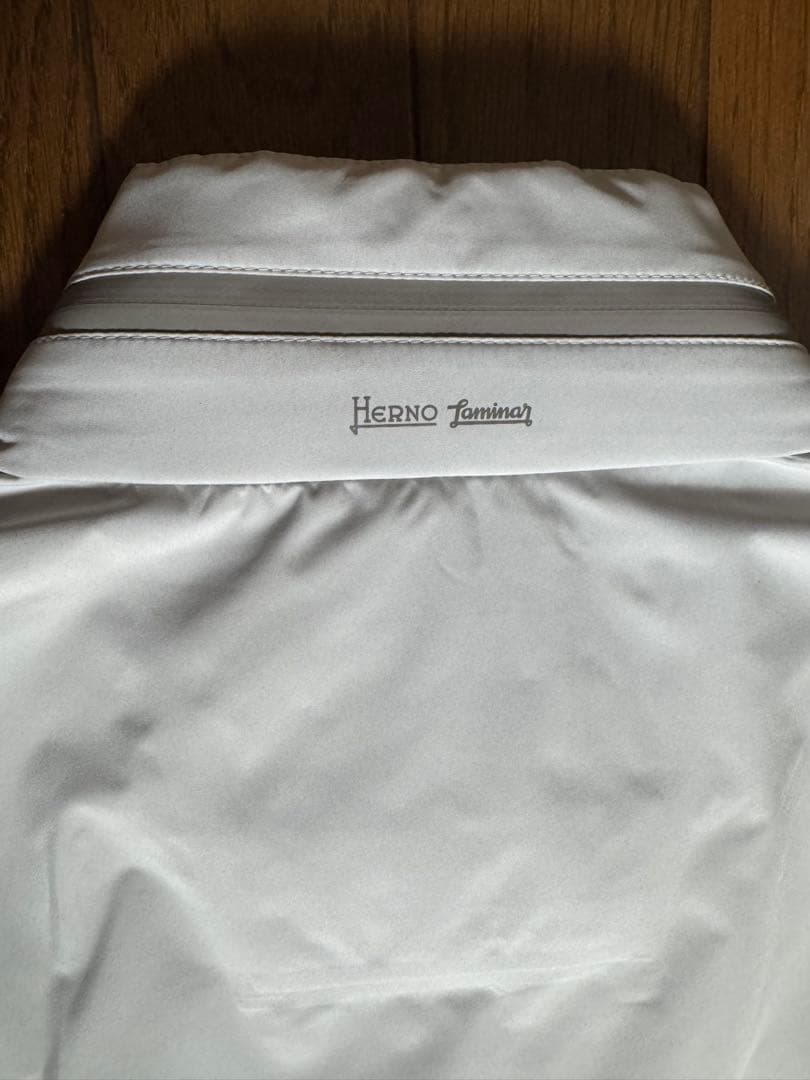Herno ヘルノ　Laminar GORE-TEX ジャケット　48サイズ