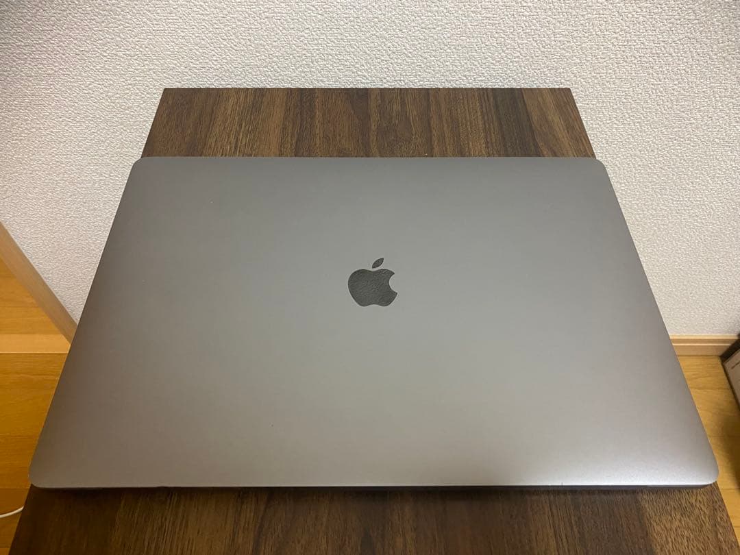 ジャンク扱い【通電確認済】Apple MacBook Pro 2019 16