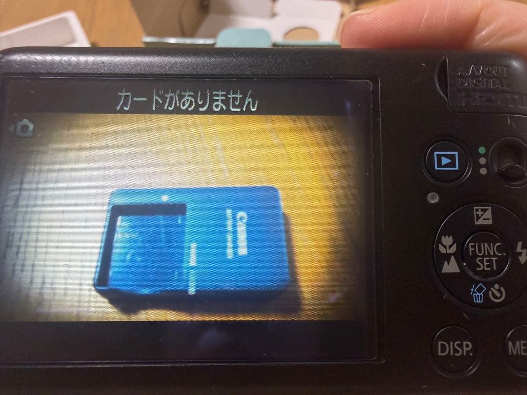 Canon IXY DIGITAL 220 IS 本体と付属品