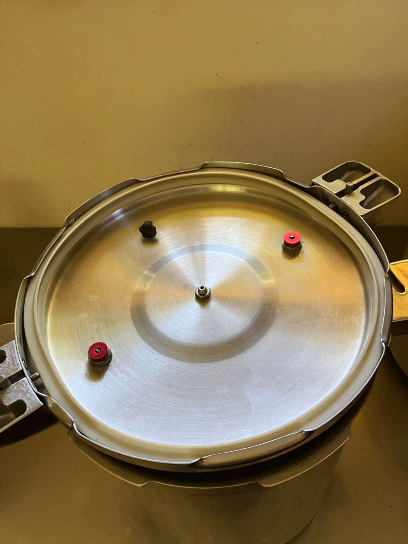 業務用　圧力鍋　伊藤アルミニウム工業(ワンダーシェフ)