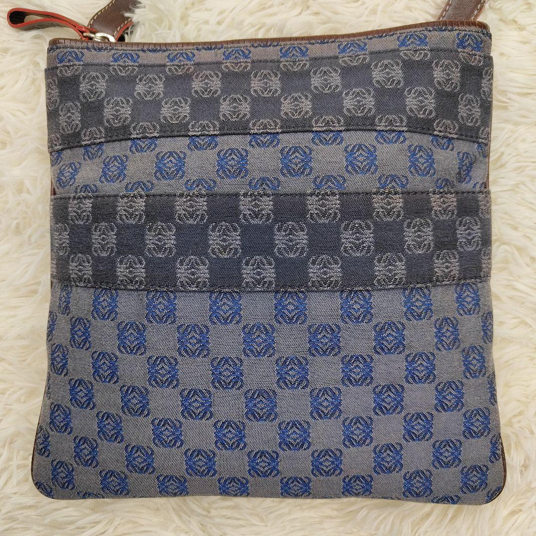 LOEWE　ショルダーバッグ　キャンバス　アナグラム　リピート　キャンバス　革