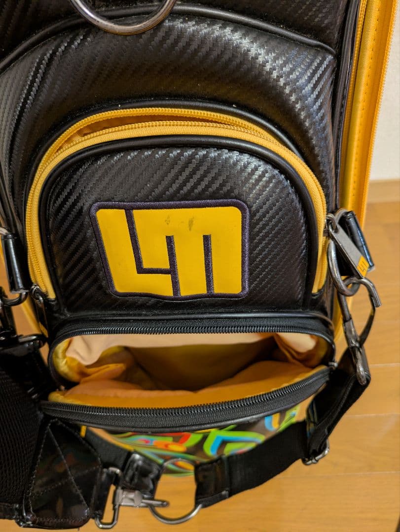 Loudmouth カラフル花柄キャディバッグ