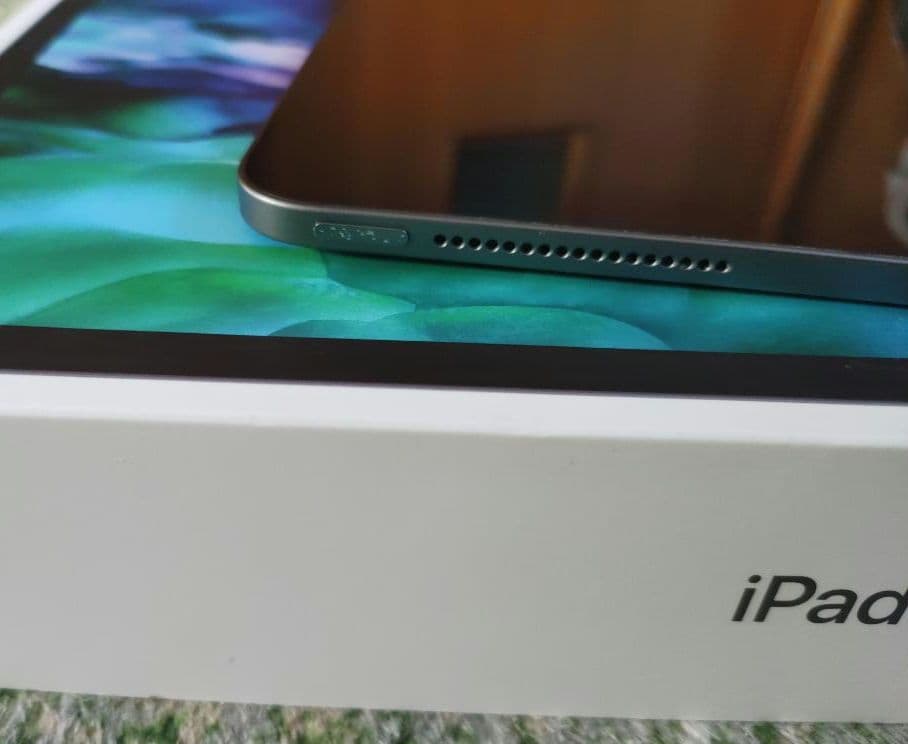 iPad pro 12.9インチ 第四世代