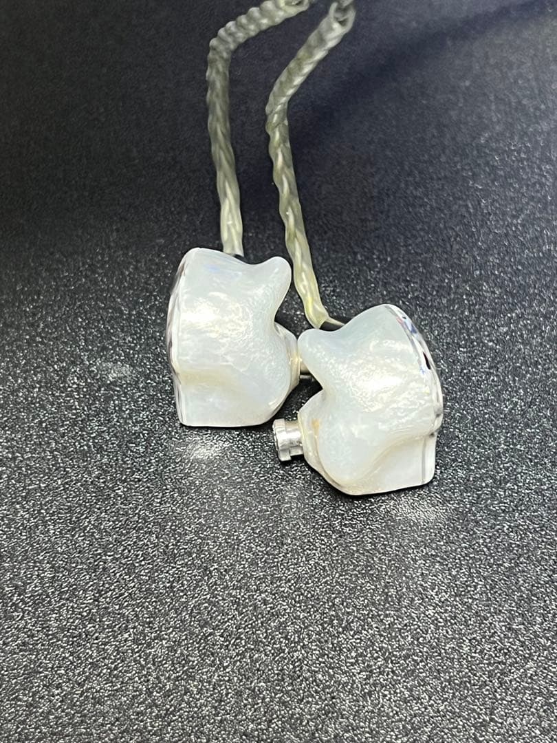 qdc White Tiger 有線イヤホン