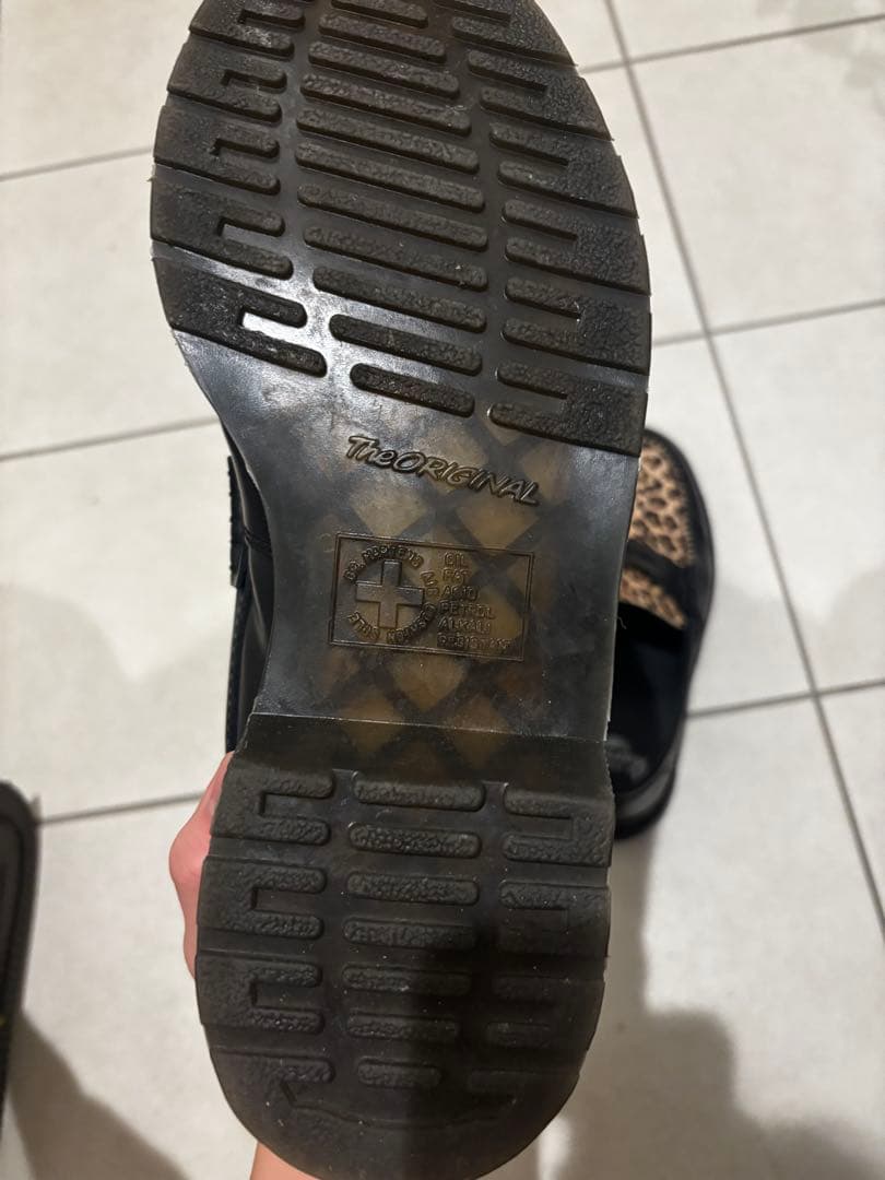 Dr. Martens ヒョウ柄ローファー