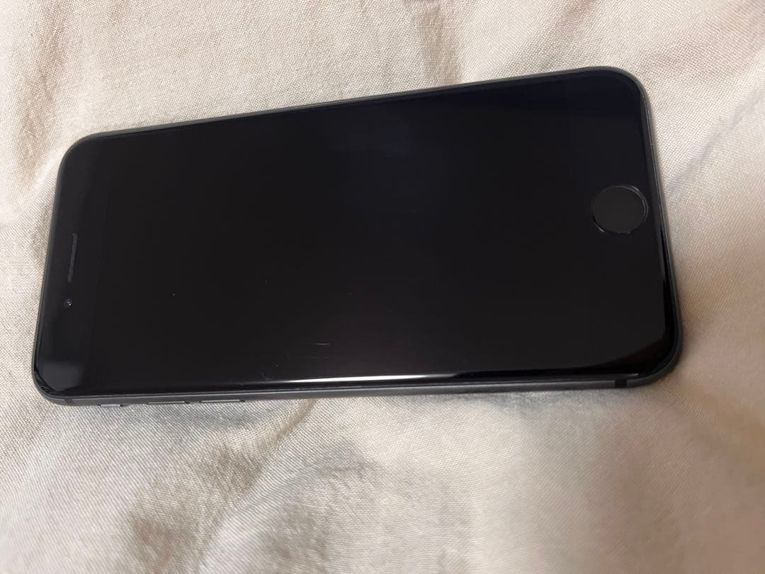 iPhone8 スペースグレー 本体