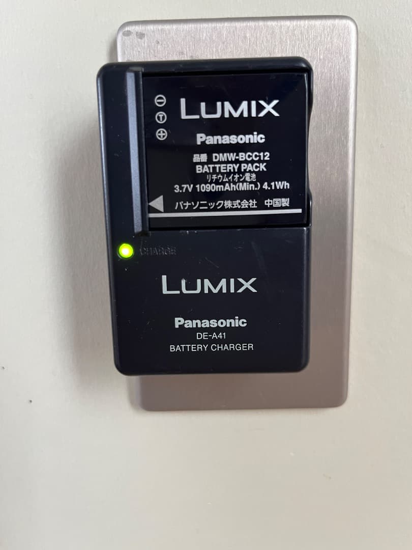 Panasonic LUMIX LX3 コンパクトデジタルカメラ