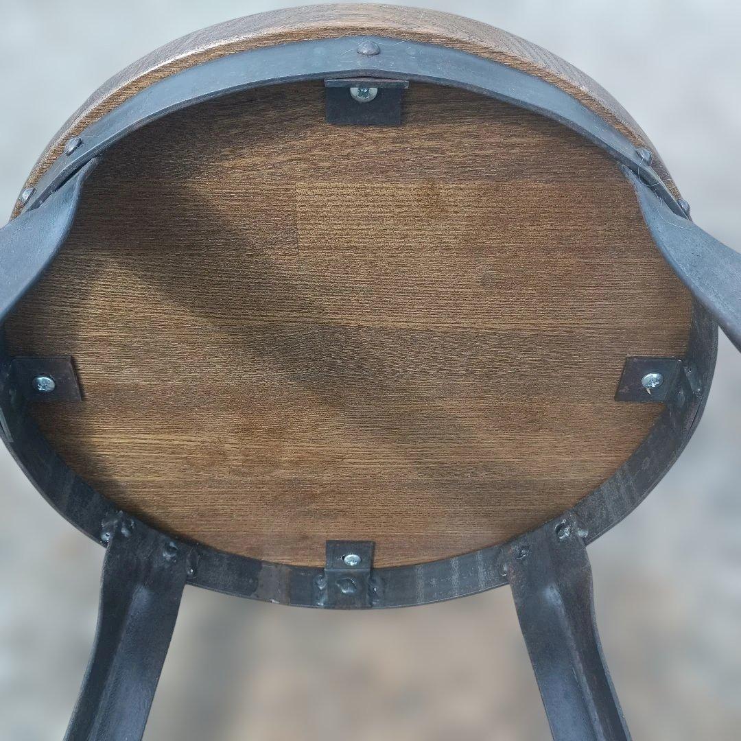 S*y様 ５０００）円形木製座面のアイアンスツール　ヴィンテージ　インダストリア