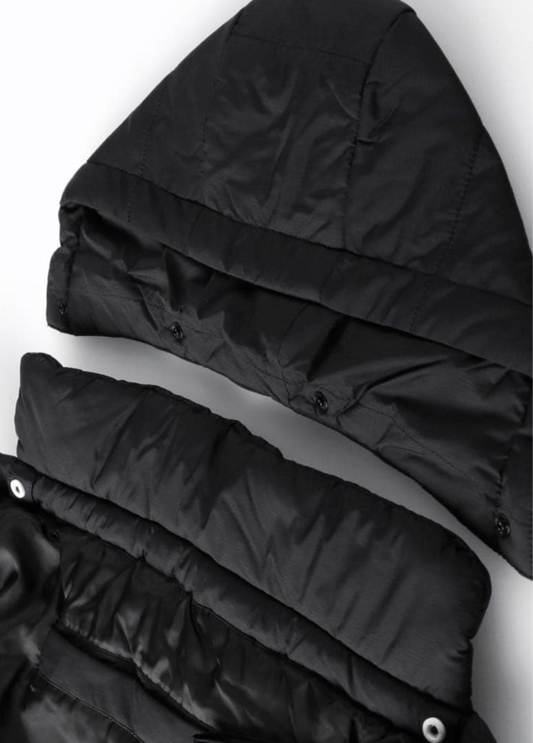 THE NORTH FACE フード付きダウンベスト ブラック