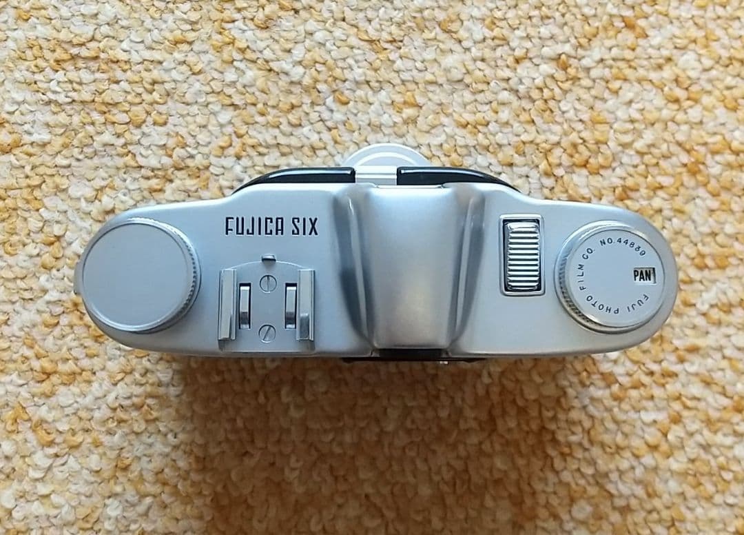 Fujica Six レンジファインダーカメラ